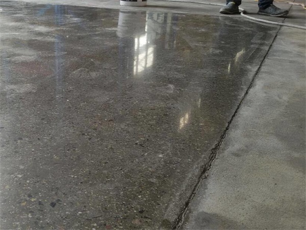 養(yǎng)護(hù)劑(圖1)